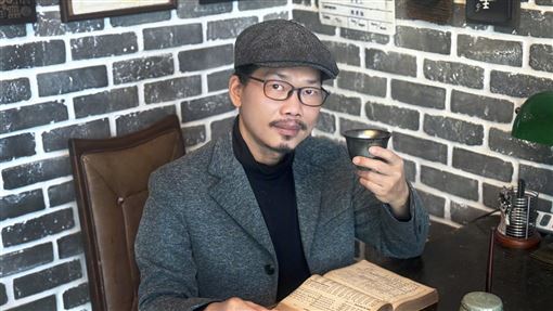 周杰倫「御用作詞人」爆出軌　助理鬆口了