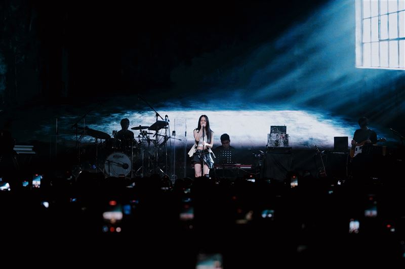孫盛希預告台北場演唱會將有驚喜。(圖/艾提企劃、Live Nation Taiwan提供)