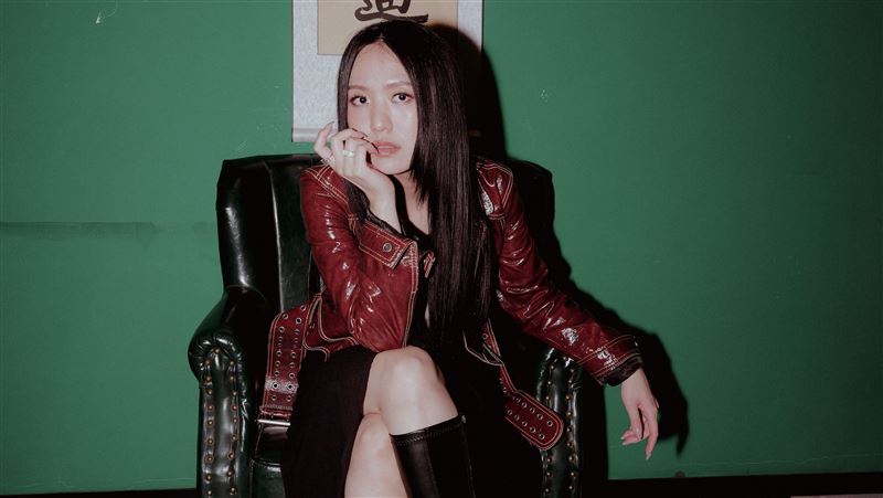 金曲歌后認愛再爆喜訊 將邀韓國家人到場