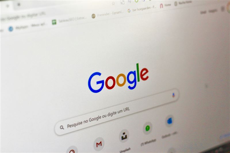 外媒發現,Google正在針對首頁進行新版本測試,可能將經典的「Google 搜尋」按鈕移除。(示意圖/翻攝自Unsplash)