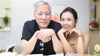 姜厚任、童芯（本名陳苡孋）接受《三立新聞網》專訪。（圖／記者鄭孟晃攝影）