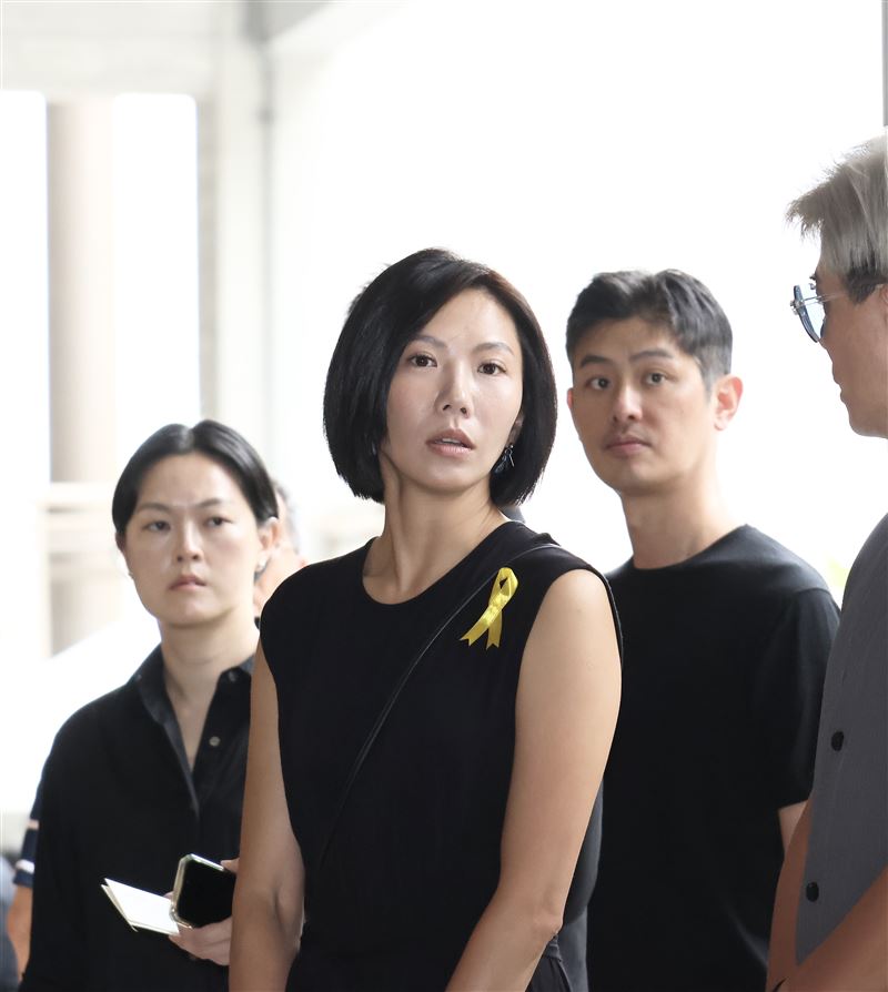 王凱生前人緣極佳，眾多演藝圈好友都來送他最後一程，圖為大牙（周宜霈）。（圖／記者田俊彥攝影）