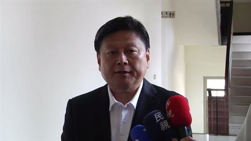 傅崐萁缺席竟在幹這件事！惹怒韓國瑜