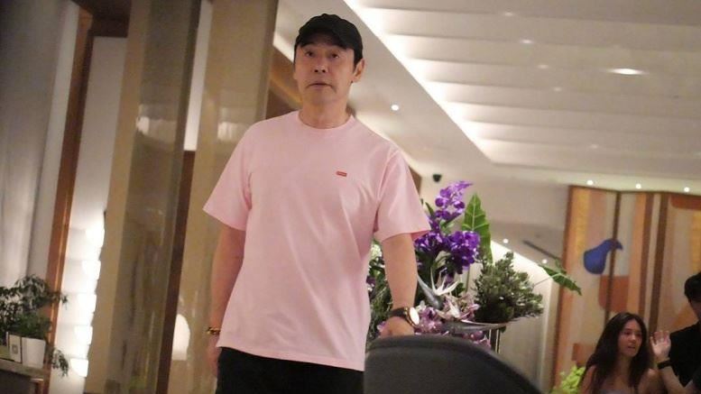 鍾鎮濤帶準洋女婿成焦點　夫妻放閃超甜