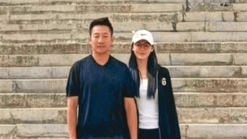 勾上汪小菲當小三　張穎穎上位不成逼買房