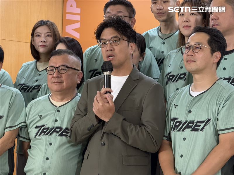 沈伯洋11日舉辦政策願景發表會,提出「運動驛站」概念引發討論。(圖/記者劉秀敏攝影)