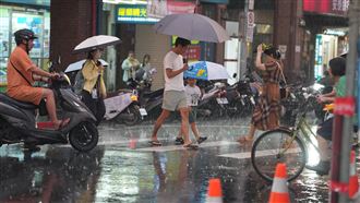 新／19縣市大雨特報　一路下到明天