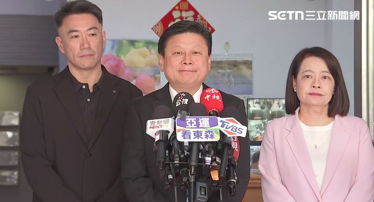 傅崐萁受訪(圖/記者詹宜庭攝影)