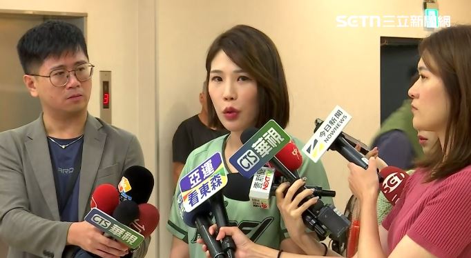 馬郁雯揭李政軒曾任中國統戰機構特助、被洪秀柱叫小寶貝,質疑蔣萬安知道李政軒和中國這麼麻吉嗎(圖/翻攝畫面)