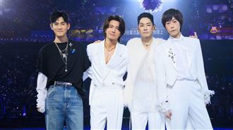 阿信領軍F✦FOREVER唱進鳥巢！相信回應了