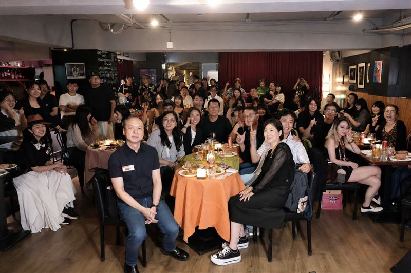 2026臺北非常Live!Sappho「爵士沙龍之夜」熱烈展開,現場藝文名人齊聚倡談Live音樂不可替代性,78場跨界精選演出持續引爆臺北夜生活。(圖/臺北市政府提供)