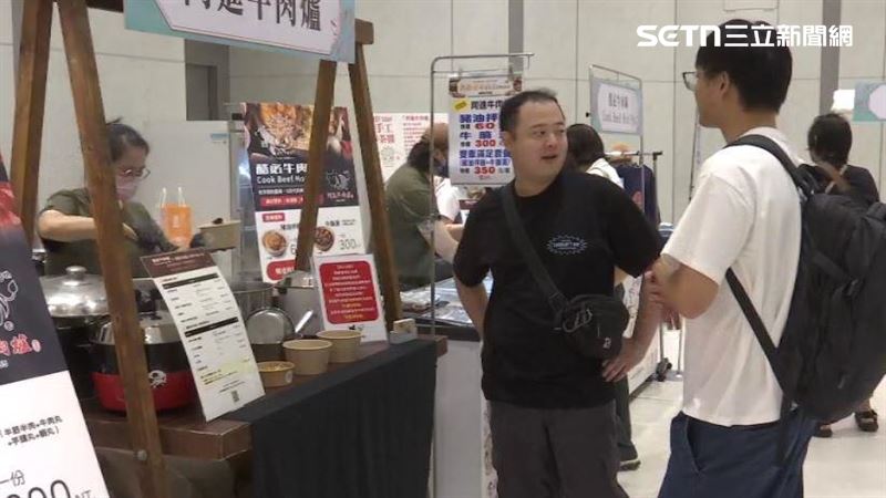 媽祖聖駕快閃為40家彰化在地名店加持