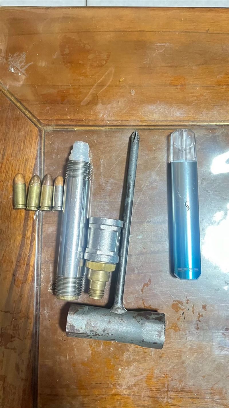 陳男所擁有的槍枝為一枝鋼管槍，具有高度危險性。（圖／翻攝畫面）