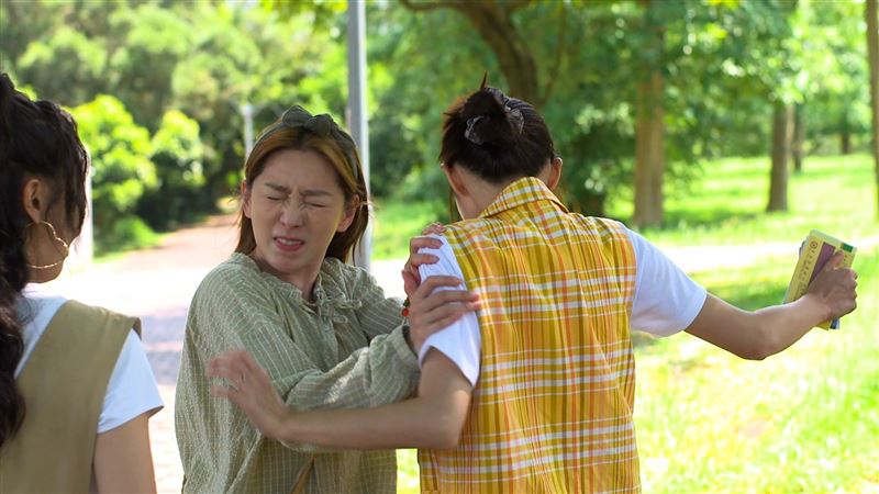 賴芊合劇中愛上李運慶，沒想到被棄之不理。（圖／民視提供）
