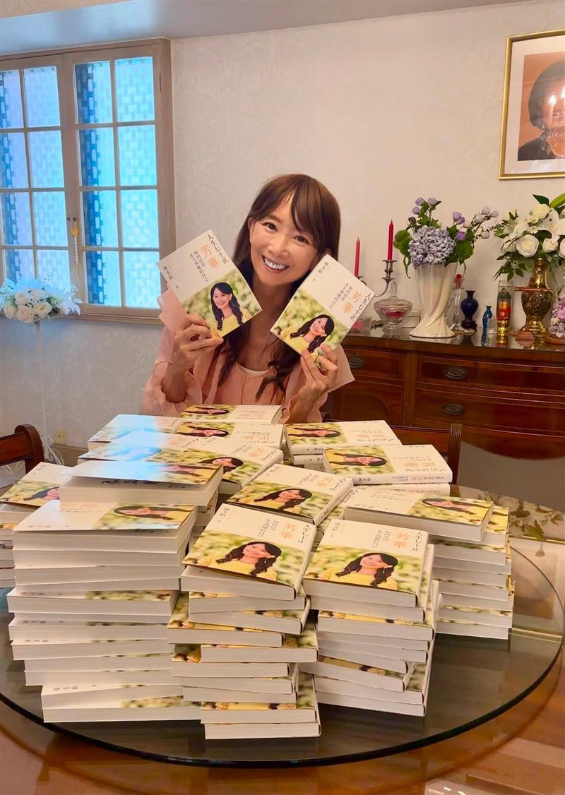 70歲「玉女歌手」陳美齡近年淡出演藝圈，將生活重心放在家庭與教育。（圖／翻攝自 陳美齡細語臉書）