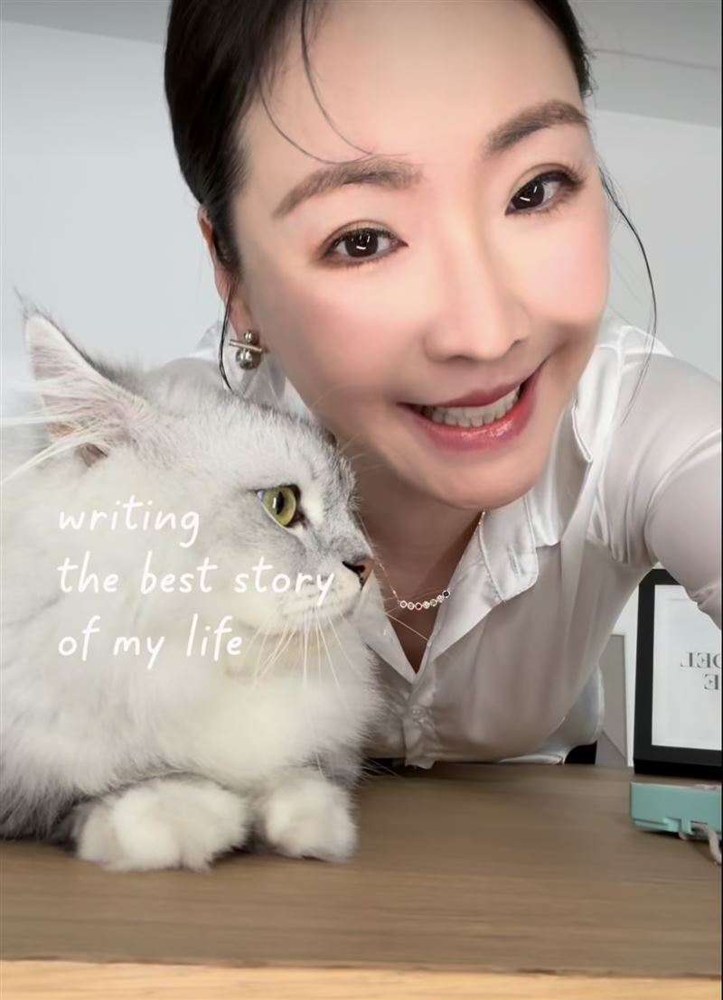 知名藝人王俐人罕見談起青春期的感情經驗。(圖/翻攝自IG)