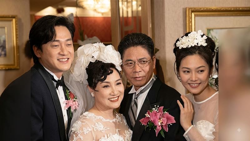 陳盈潔於1996年與前夫李春賀舉辦的盛大婚禮,當年堪稱演藝圈的一大盛事。(圖/翻攝自台視時光機YouTube)