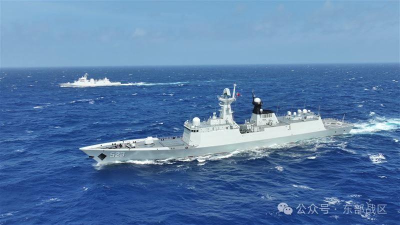 共軍宣稱與印尼海上實兵演練完成,印尼:非作戰性質。(圖/翻攝微博)