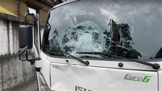 貨車「玻璃裂成蜘蛛網狀」單車婦OHCA命危