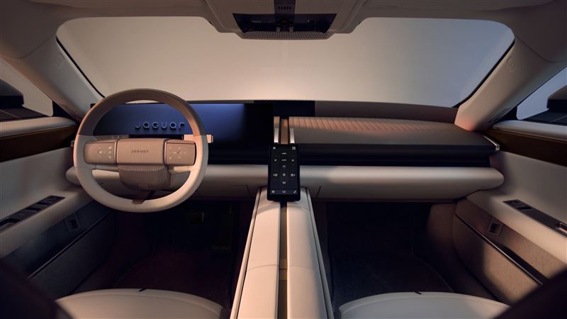 Jaguar新車座艙　用一條線接玩出4空間