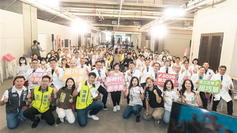 強化陸戰！蘇巧慧啟動夜市掃街　首站在這