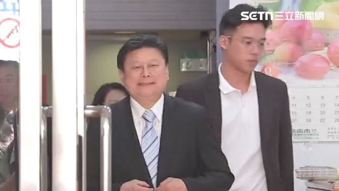 國民黨團總召傅崐萁傳出一一致電個別藍委,希望縮減提案量