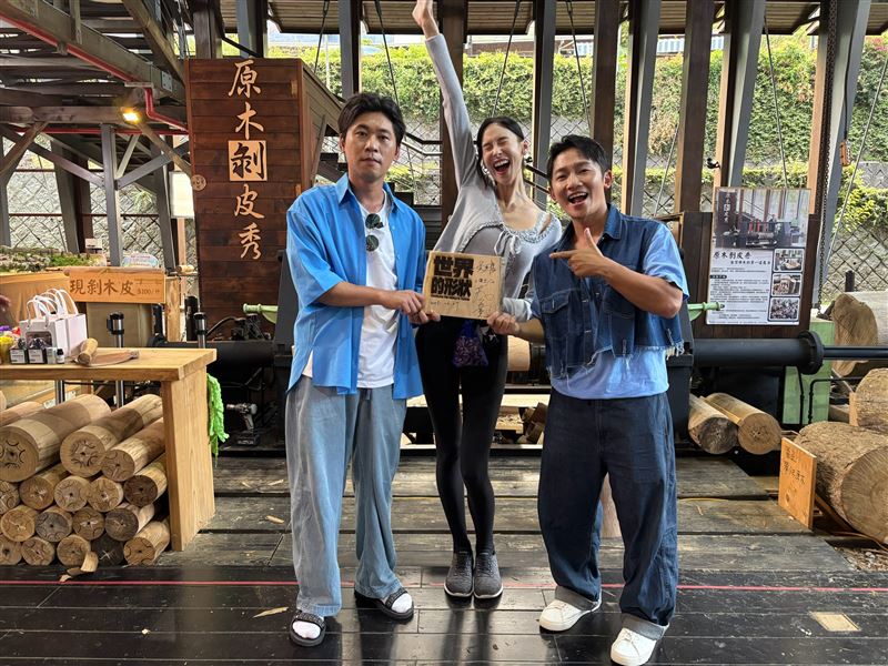 白彌兒、蔡昌憲、黃迪揚來到有「台灣阿爾卑斯山」之稱的清境農場。(圖/三立提供)