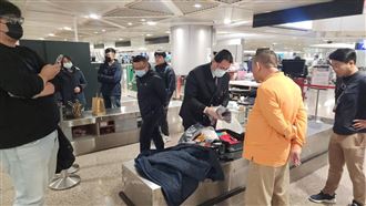 70歲國手淪毒梟　氣切重病仍遙控人體運毒