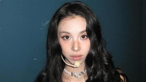 TWICE成員遭爆室內吸菸　親自回應了