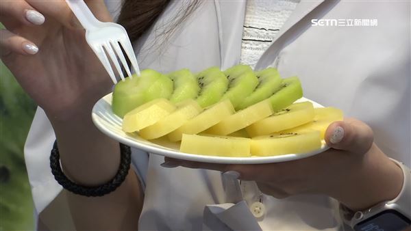 奇異果是高營養密度的吉利水果,富含維生素 C,能改善肌膚狀況、維持紅潤好氣色,還能提升專注力及維持好心情;低 GI有助穩定血糖,降低高加工食品造成的身體負擔。(圖/業者提供)