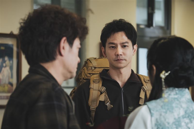 鄒承恩《阿松與阿暖》飾演阿義,為大明時代台詞苦背,直呼每天功課就是「背!」。(圖/民視提供)