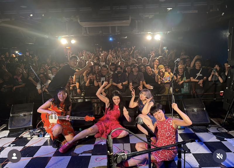 Otoboke Beaver演出害歌迷受傷。(圖/翻攝自IG)