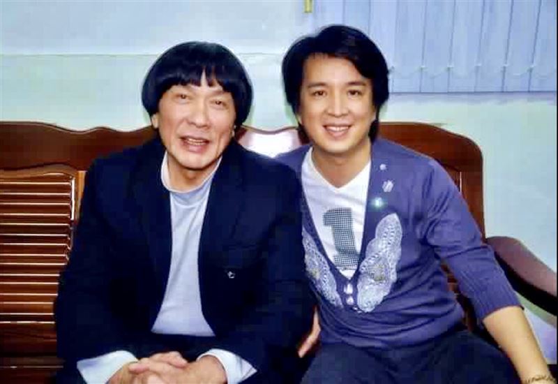 圓夢開唱會前陳盈潔走了！王建傑出道44年首開演唱會《傑然不同》，將唱《風飛沙》謝恩人一代歌后陳盈潔。（圖／王建傑提供）