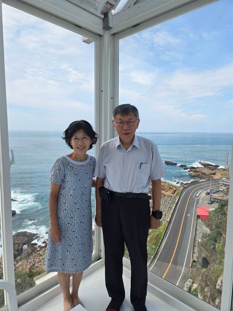 陳佩琪自爆若和柯文哲離婚,理由是「貧賤」。(翻攝自陳佩琪臉書)