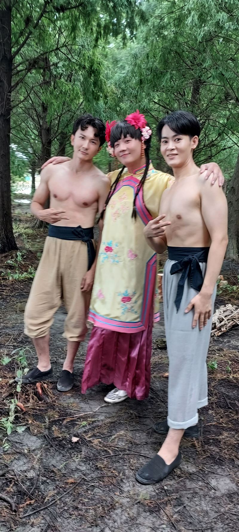 阿翰和李威鴻其實早在七年前就已經結緣。(左)李威鴻 (中)阿娟 (右)陳星。(圖/三立提供)