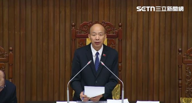 對於政院拒絕副署《兒少未來帳戶條例》等法案,韓國瑜發文質問「是誰給行政院這樣的權力」。(圖/翻攝畫面)