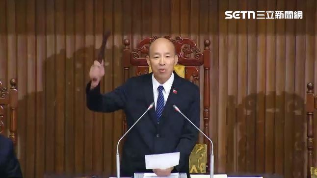 韓國瑜敲槌！115年總預算總刪480億