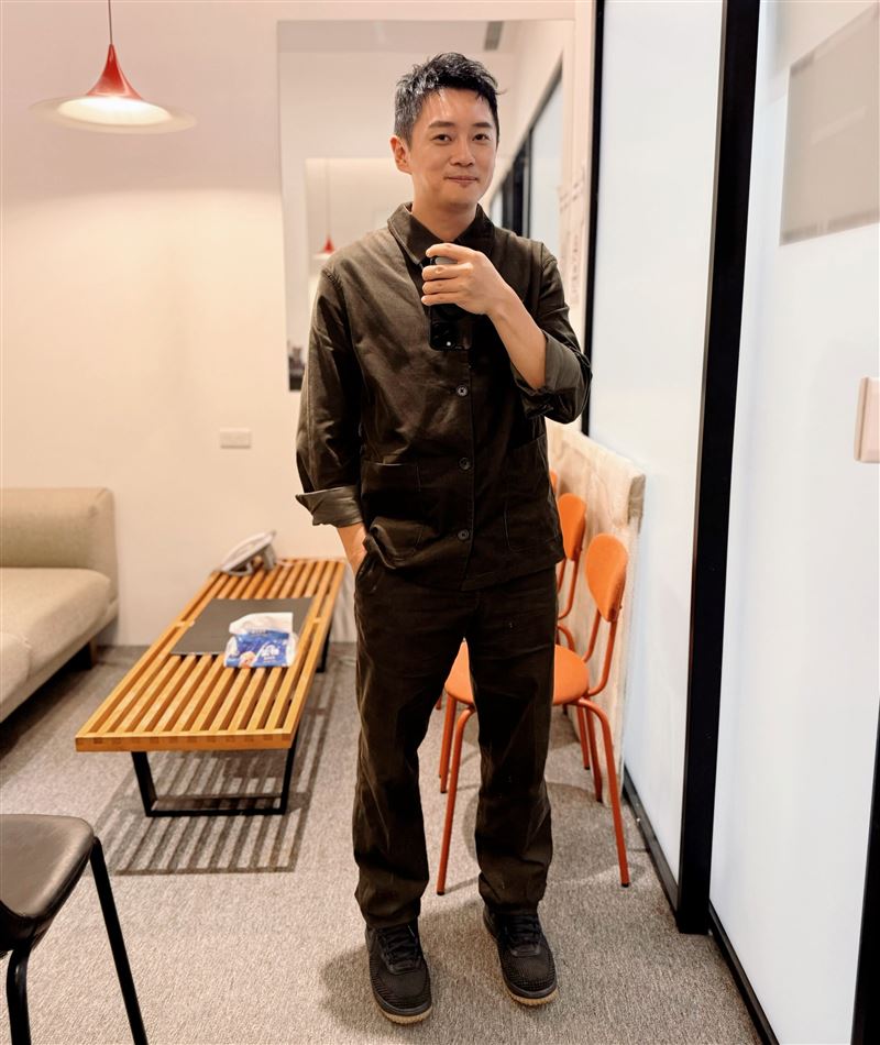 左光平觀察,創作者開始大量運用母語與地方生活符號,「更沒有包袱,也沒有什麼鄉愁的標籤,反而讓它變得更時髦或是兇猛」。(圖/翻攝自左光平臉書)