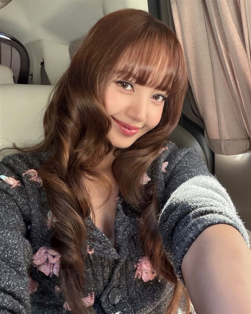 BLACKPINK成員Lisa事隔6天後道歉了。(圖/翻攝自IG @lalalalisa_m)