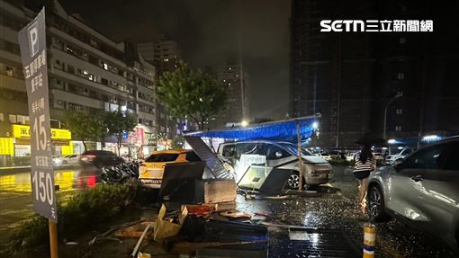 新／小黃衝上人行道「撞傷母女」慘況曝光