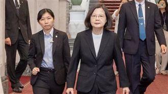 網「辣台妹」釣出蔡英文：台女不需被定義