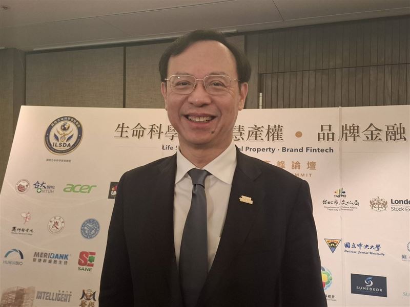 衛福部長石崇良今(15)日表示,台灣將主攻第一、二期早期臨床試驗,並推動臨床試驗「一條龍」服務。(圖/記者周佩怡攝影)