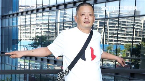 肥大叔告別式！超多大咖藝人親手簽名追悼