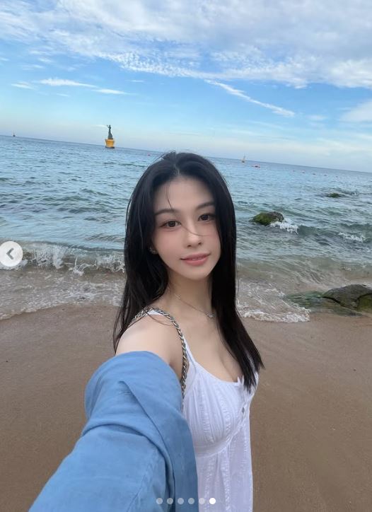 沈月擁有亮眼外型。(圖/翻攝自IG)