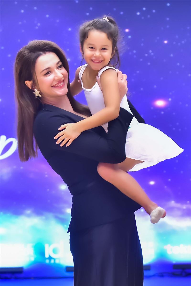 瑞莎透露女兒小小年紀就愛美,曾提出若拿第一名就要「做美甲」當獎勵。(圖/瑞星韻律體操協會提供)