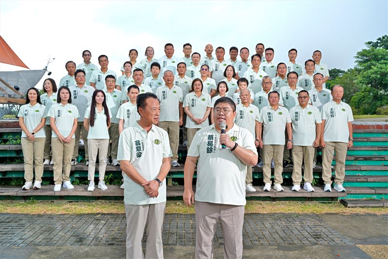 蔡易餘領軍「活力團隊」，今日正式成軍。（圖／蔡易餘辦公室提供）