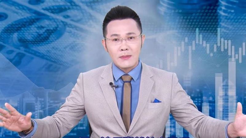 失守46,000點大關，面對市場擔憂「AI反彈是否已到盡頭，會泡沫化嗎？」分析師郭哲榮在節目上指出，這檔本益比不到11倍何來泡沫。（圖／翻攝自哲哲YouTube）