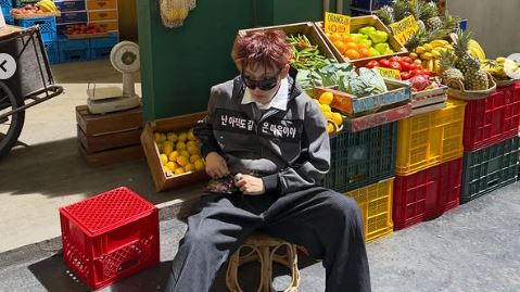 男星肋骨骨折硬撐上台　關鍵主因看哭全網