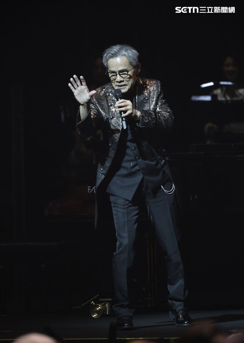 羅大佑開演唱會。(圖/記者鄭孟晃攝影)
