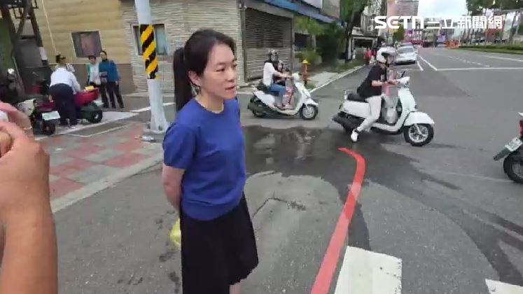 陳幸妤近期因私生活備受關注,但其年近50歲的凍齡素顏狀態意外成為討論焦點,甚至被網友封為「台南李多慧」